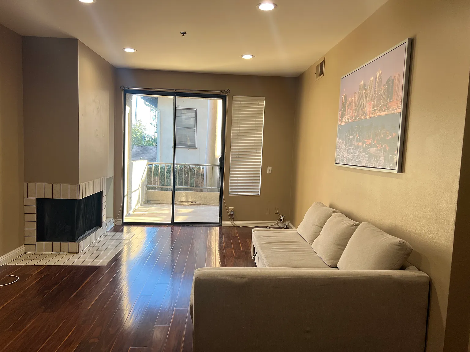 1310 E Orange Grove Boulevard — Photo 2