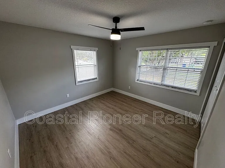 8711 N Wick Pl — Photo 9