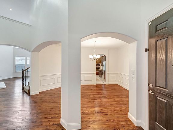 2nd image of 1608 Bradford Grove Trl
