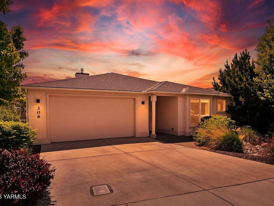 Front of Home>