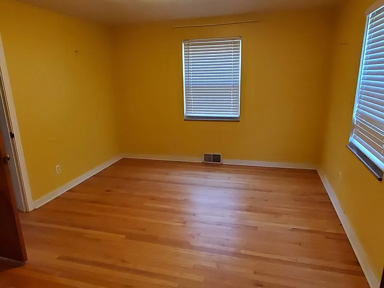 First Floor Side Room