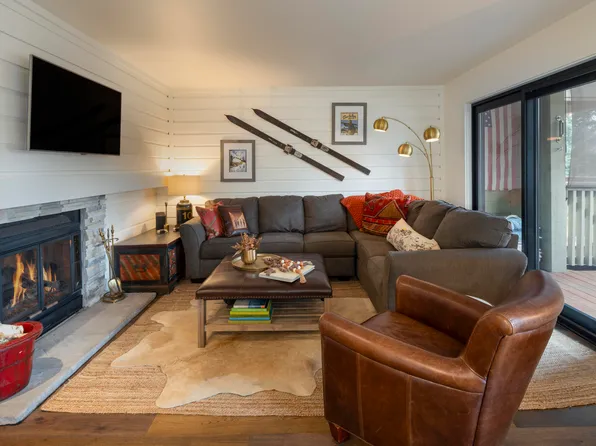 4046 Bluff Condo Dr, Sun Valley, ID 83353