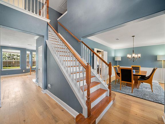 4th image of 17511 Tall Maple Ct