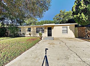 645 11th Pl, Safety Harbor, FL 34695