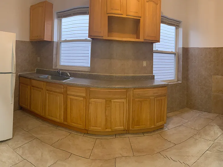 165 Sherman Ave #2 — Photo 4