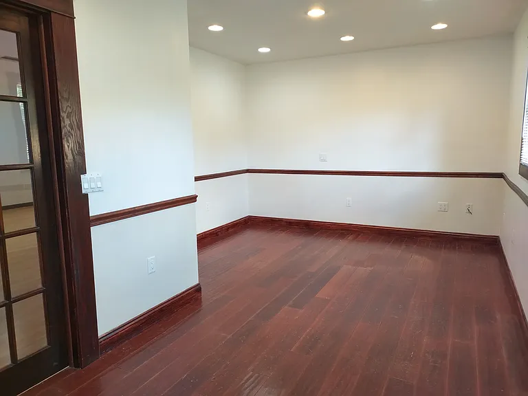 Main bedroom.