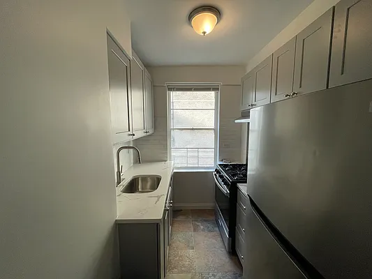 Rented by LG Fairmont Group | media 21