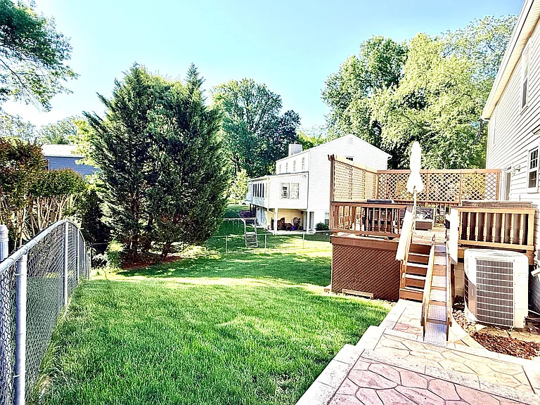 5593 Ann Peake Dr — Photo 9