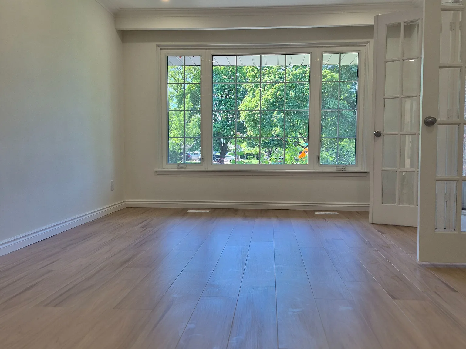 4 bed, $2,999 — Photo 2