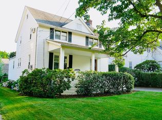10 Anthony Pl, Riverside, CT 06878