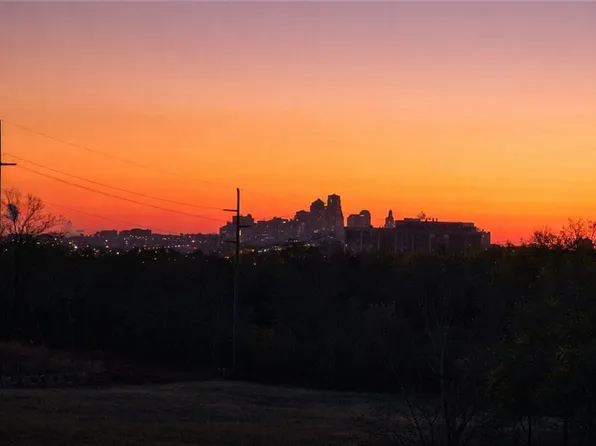 4726 Chester Ave, Kansas City, KS 66106