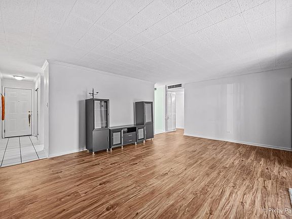 4th image of 920 Beau Dr Unit 112