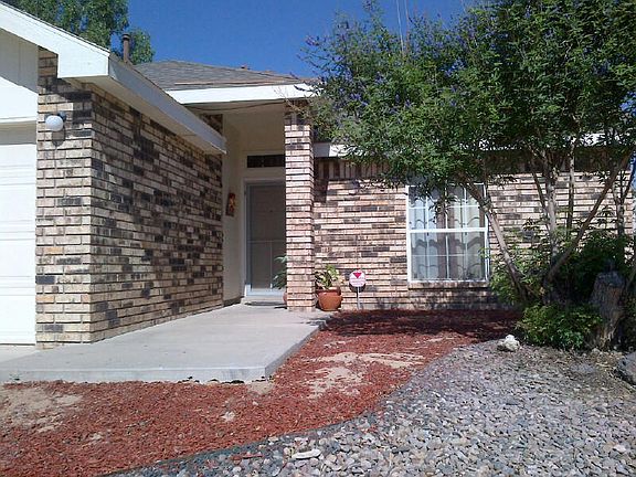 4th image of 11 Dogwood Ln