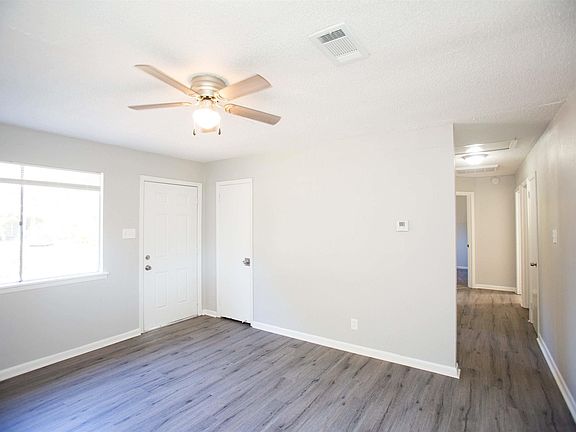 3rd image of 5605 Alpha St