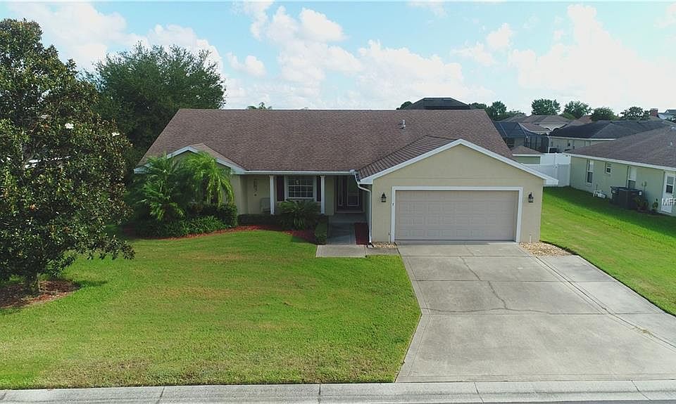 1st image of 7 The Village Blvd