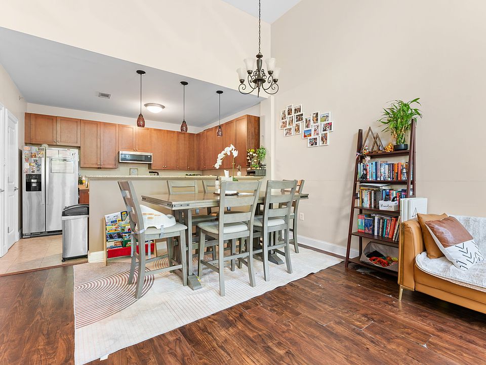 Dining and Family 2