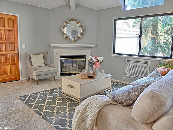 3rd image of 200 Sunwood Meadows Pl