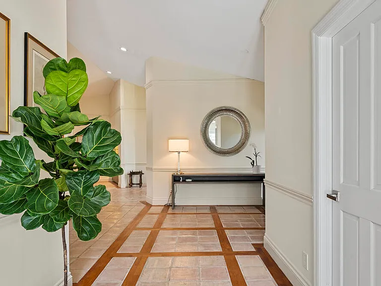 10252 Shireoaks Ln — Photo 22