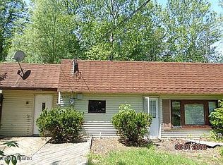 6366 N Shore Dr, Coloma, MI 49038