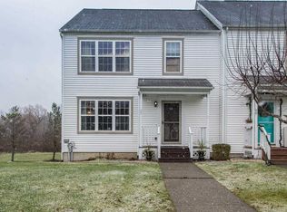 65 Kings Way, Pawling, NY 12564