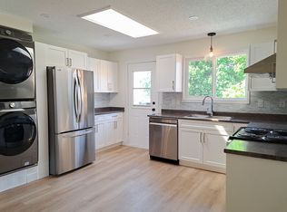 8840 Hazel St, Chilliwack, BC V2P7B9