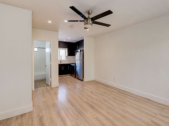 4th image of 480 Rexford Dr APT 12
