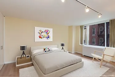 Rented by R New York