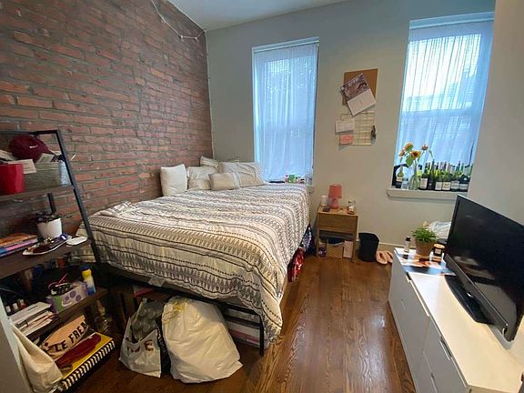 5th image of 303 Malcolm X Blvd #2F