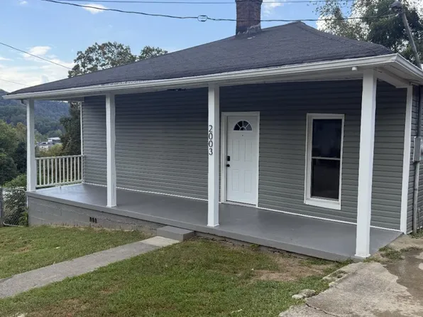 2003 Kentucky Ave, Jackson, KY 41339