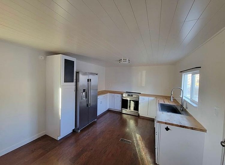 1st image of 200 E Woodworth St #19