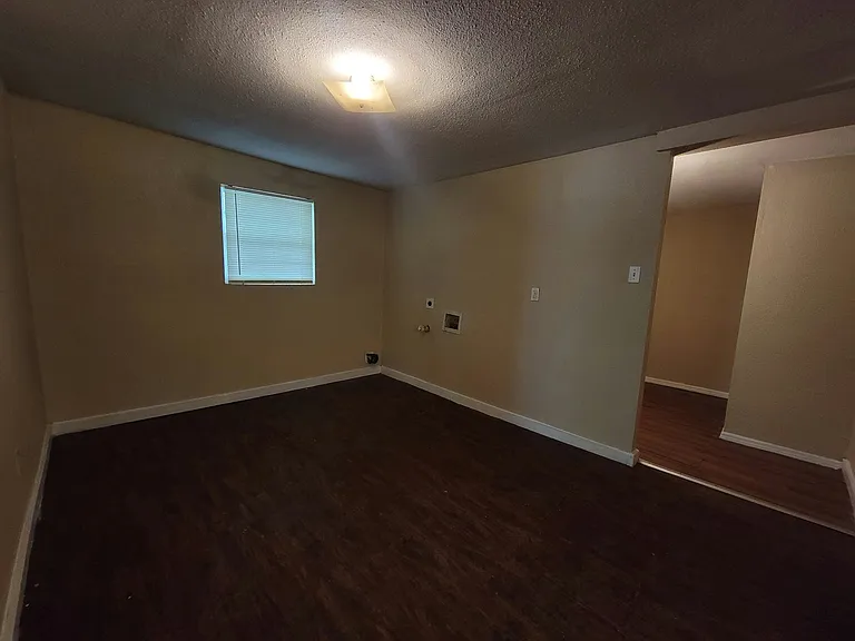 607 Gulf St — Photo 7