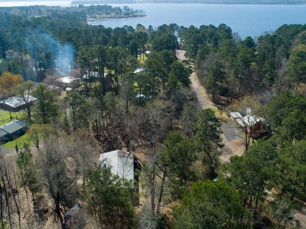 104 Wilson Ave, Avinger, TX 75630