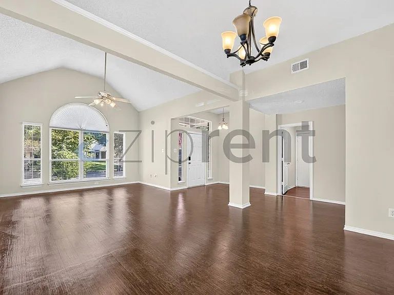 5412 Blue Water Lake Dr — Photo 8