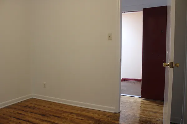 Rented by Compass | media 25