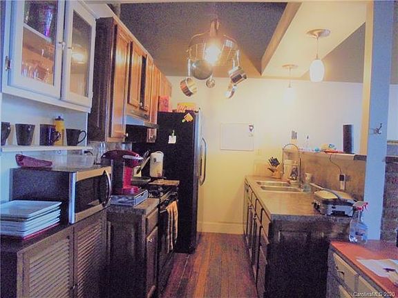 2nd image of 322 E Council St