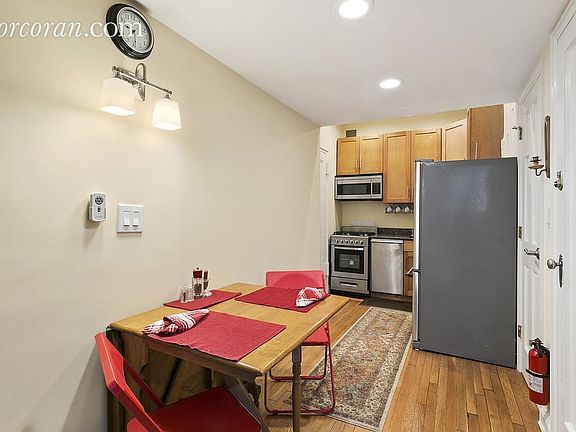 3rd image of 104 E 37th St APT 3D