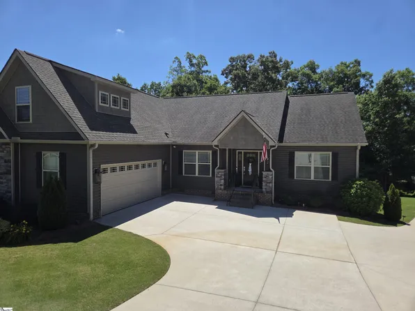 2 Anastasia Ct, Easley, SC 29642