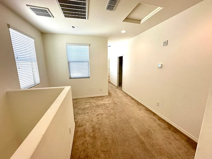 3833 E Robert St — Photo 15