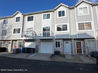 19 Hart Loop, Staten Island, NY 10306