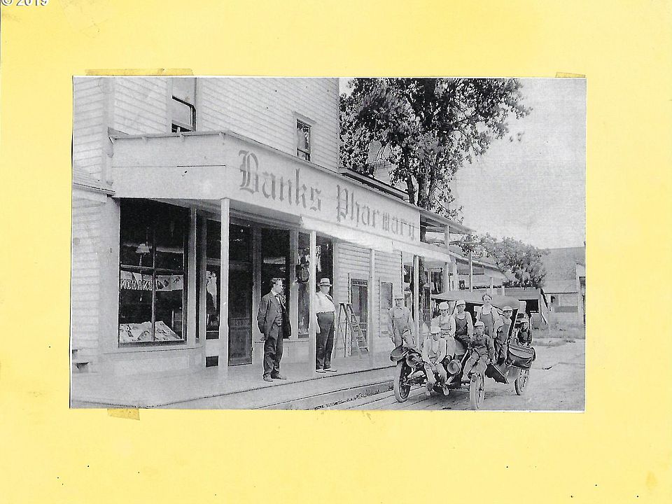 2nd image of 13670 NW Main St