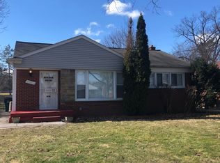 24031 Westhampton Ave, Oak Park, MI 48237