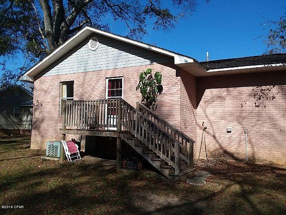 2nd image of 907 W Banfill Ave