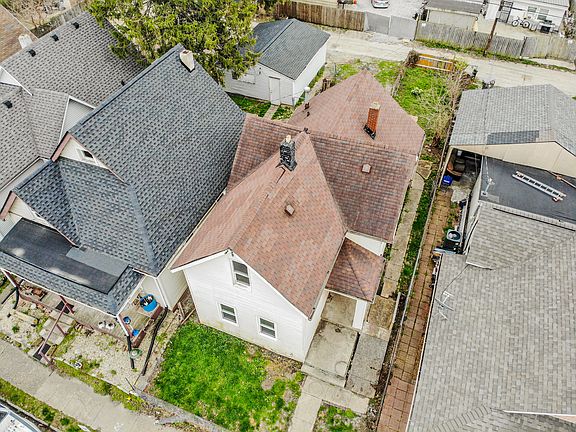 4th image of 41 Schiller St