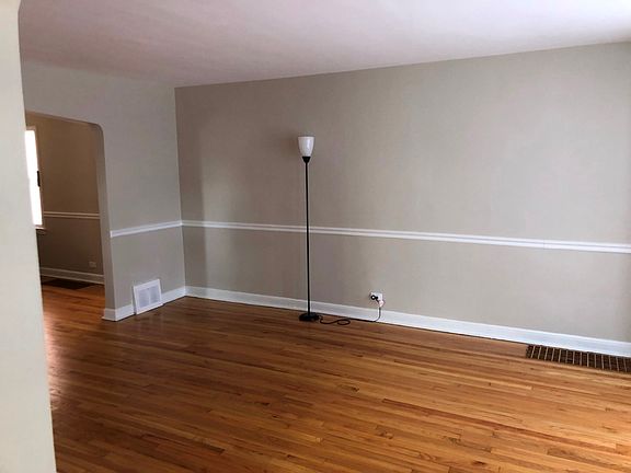 5th image of 10758 S Homan Ave