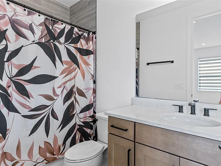 9445 Santorini Dr — Photo 35