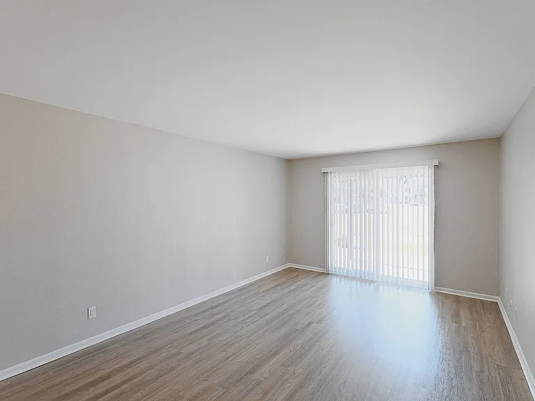 The Jefferson Apartments — Photo 4
