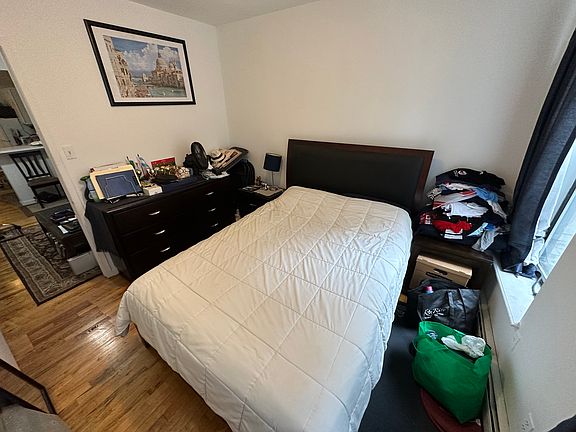2nd image of 122 Allen St APT 6