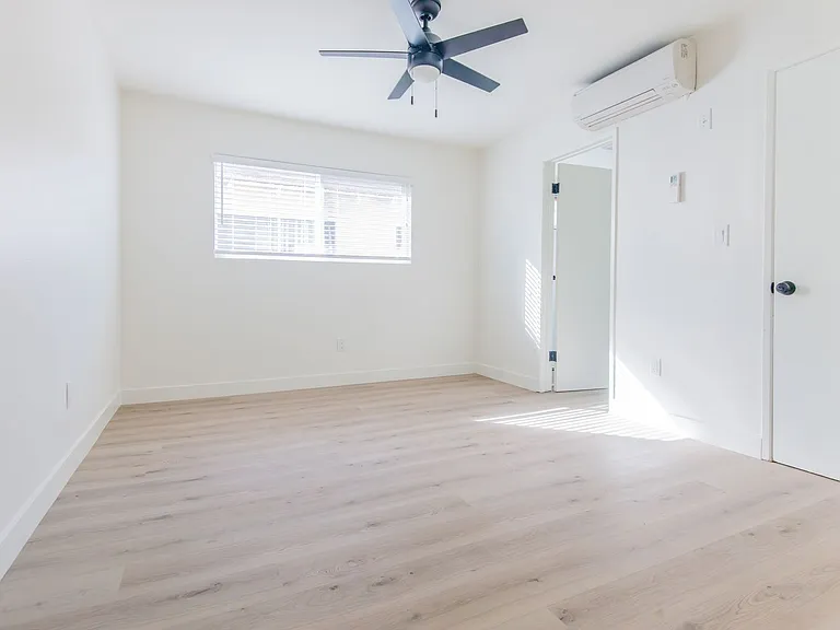 1303 Beryl Residences — Photo 15