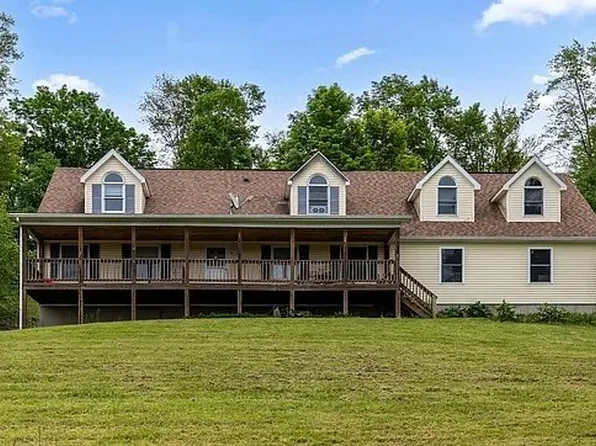 240 Hirkey Rd #R, Meshoppen, PA 18630