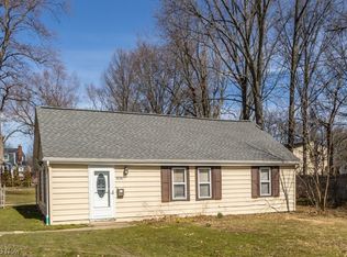 1913 Graham Rd, Stow, OH 44224